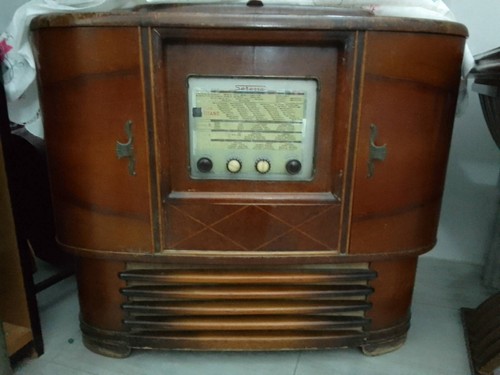 Mobile vintage bar radio - vintage, e