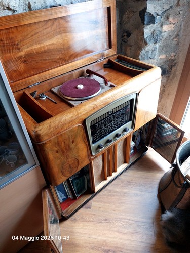 Mobile vintage bar radio e - bar,